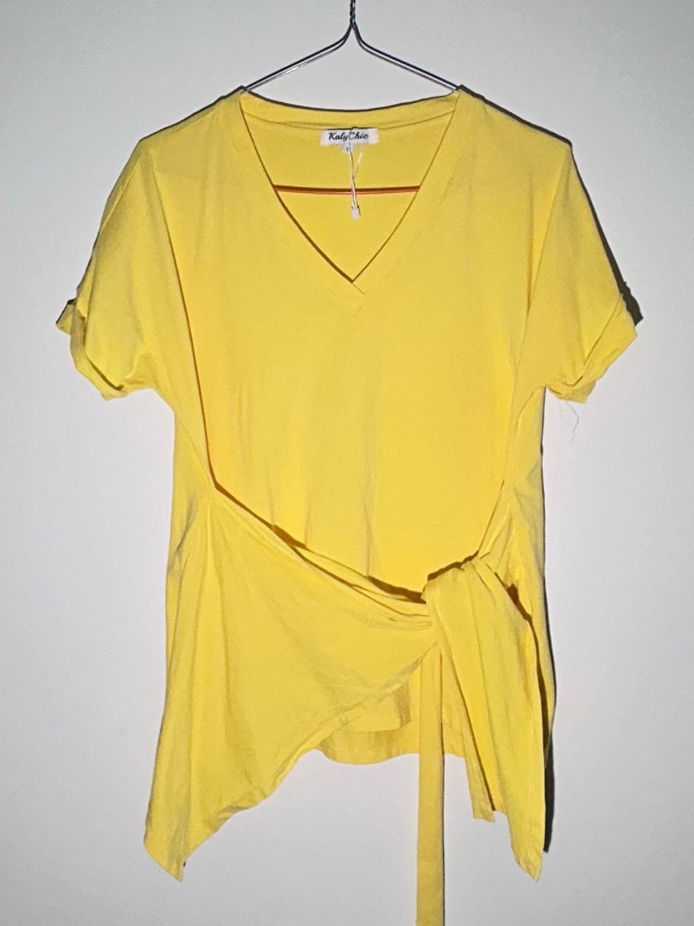Kaly Chic Bold Yellow S/S Top with Front Tie. Size Medium. NWOT